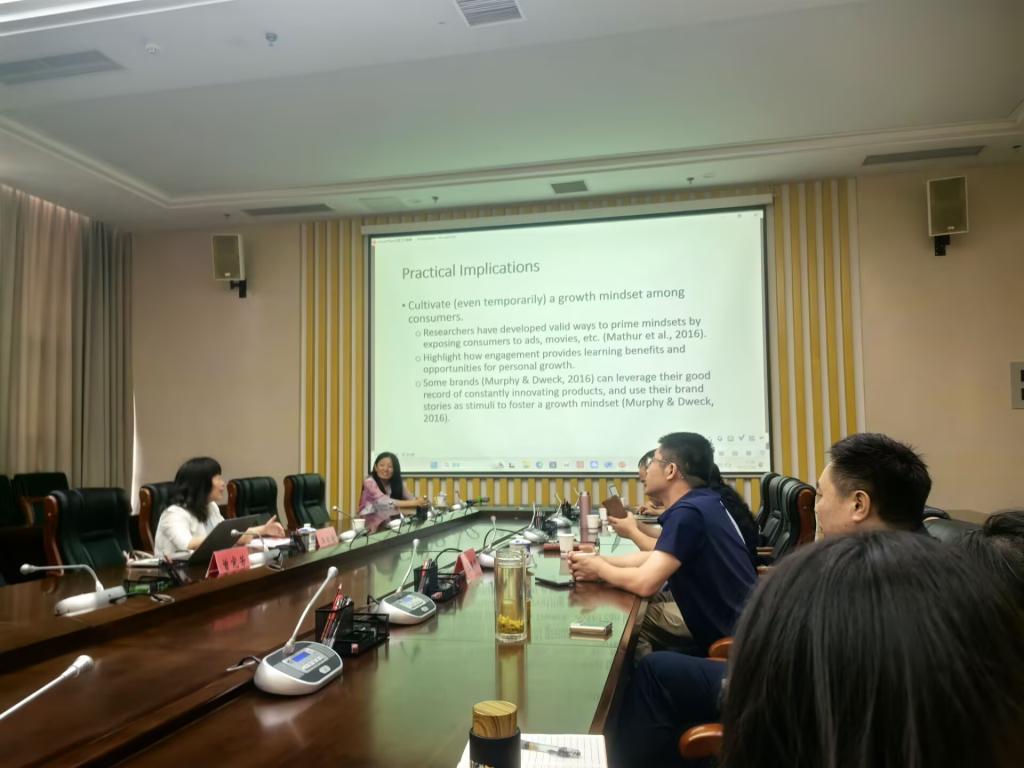 麻豆在线
邀请纽约城市大学商学院曾宪芳教授作学术报告